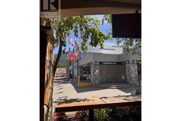 Wk 25 901 4293 Mountain Square, Whistler, BC, photo 3