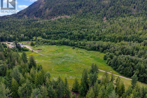 Wrights Mill Road, Tappen, BC V0E2X0 Photo 2