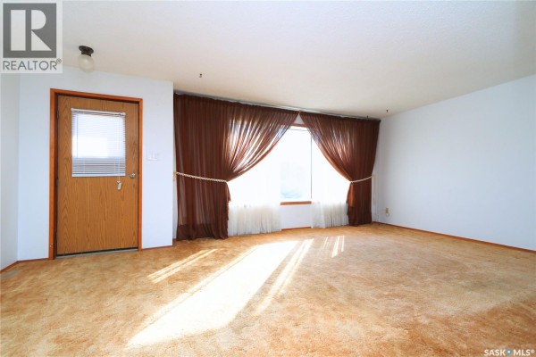 Foyer - 180 Mcburney Drive, Yorkton, SK S3N3M4 Photo 5